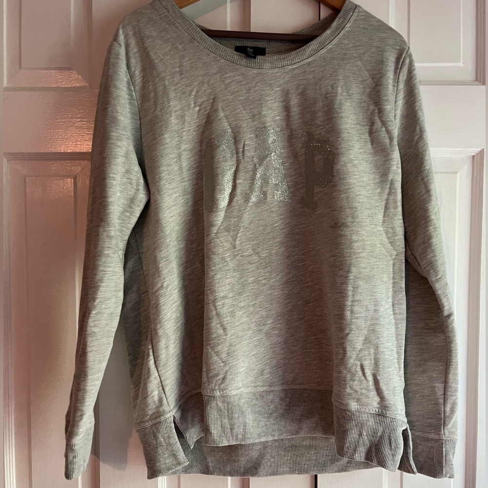 Gap sweatshirt